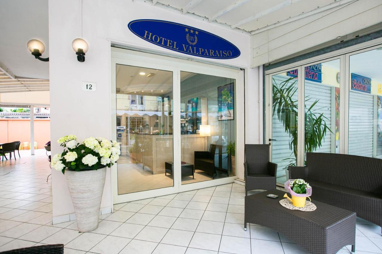 Hotel Valparaiso Rimini Exterior foto